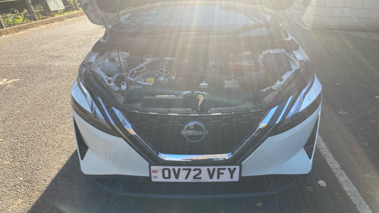 Nissan Qashqai 1.3 DiG-T MH 158 N-Connecta 5dr Xtronic Petrol Hatchback